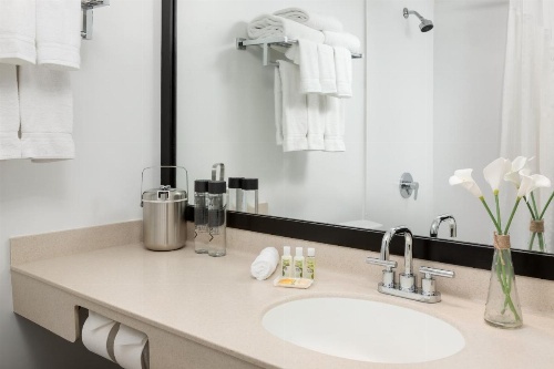 Studio Allston Hotel image 13