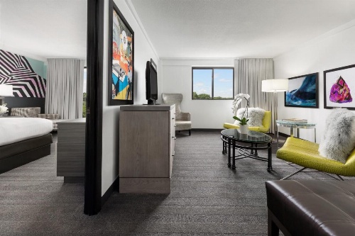 Studio Allston Hotel image 24