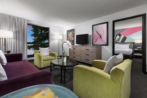 Studio Allston Hotel image 42