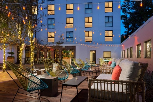 Studio Allston Hotel image 48